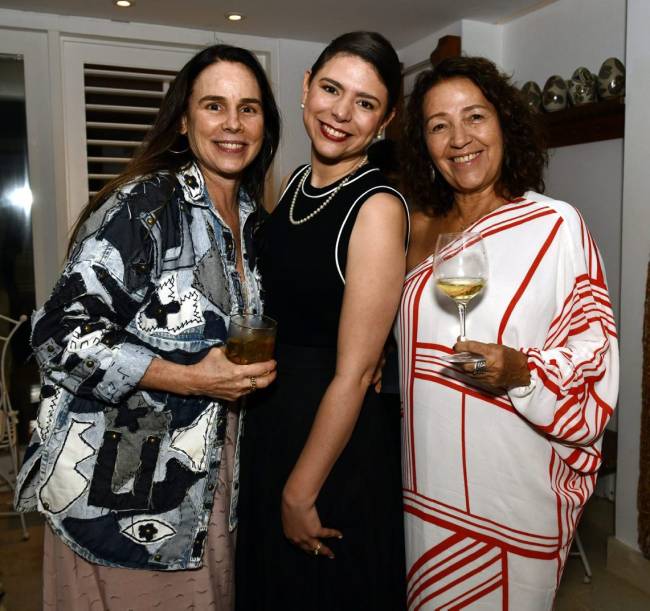 _DSC0208 Ana Stewart , Ana Luiza de Castro e Lu Melo - ARTE E AMIGOS - SET 2025 - CG