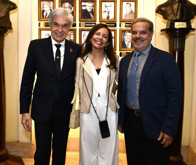 _DSC1511 Volney Pitombo , Irene Dayer e Diogo Vilela - VOLNEY PITOMBO - MEDALHA PEDRO ERNESTO - SET 2025 - CG