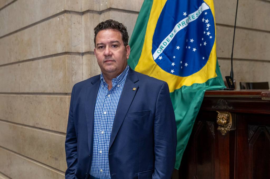 “O Estado precisa ter liderança clara”