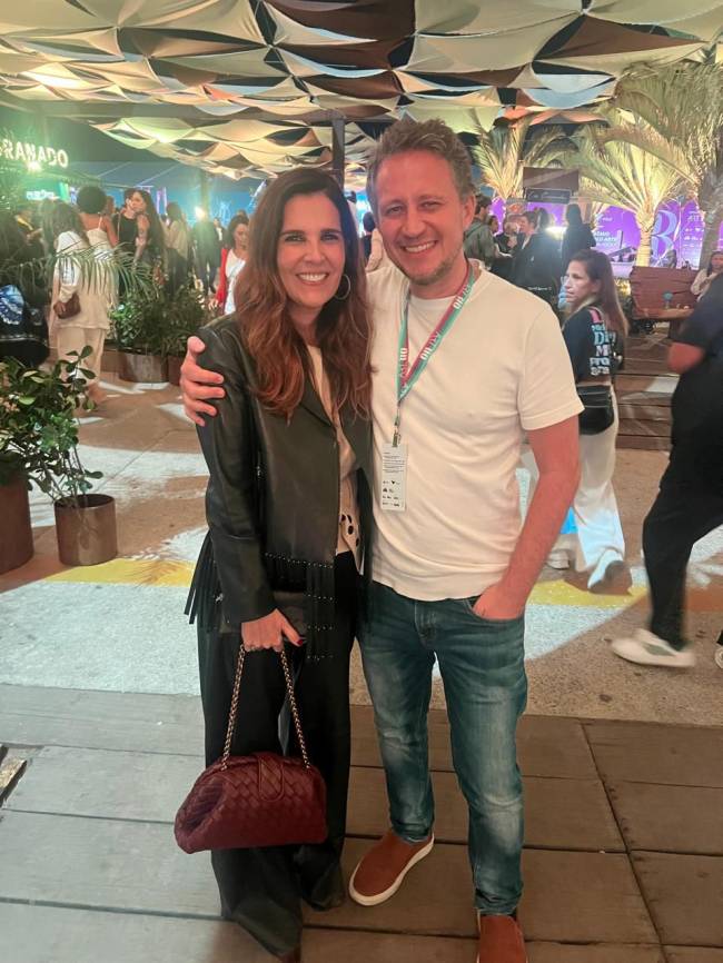 Claudia Romano e Duda Magalhães