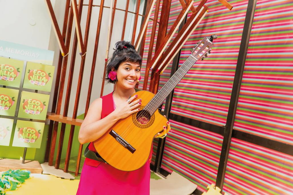 Arte-educadora apresenta obra de Rita Lee até para bebês