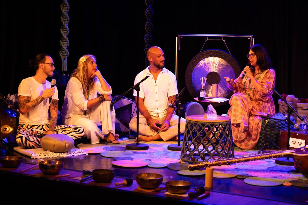 Evento Conversas de Cura estréia no Clube Manouche