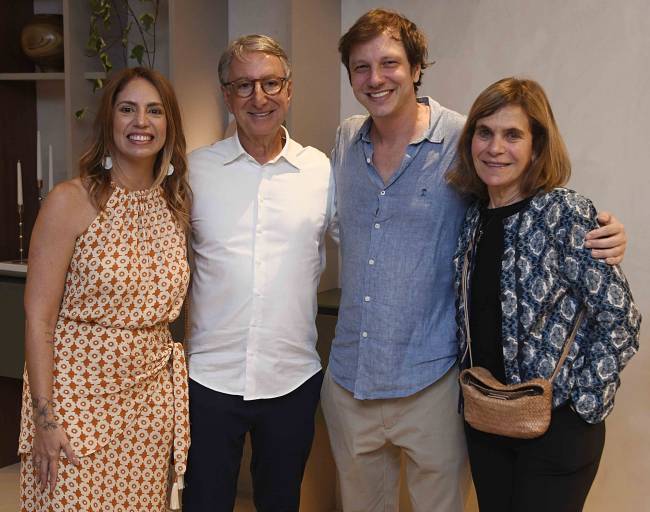 Michele Wilkinson Salomao Crosman Thiago Morsch e Riva Crosman