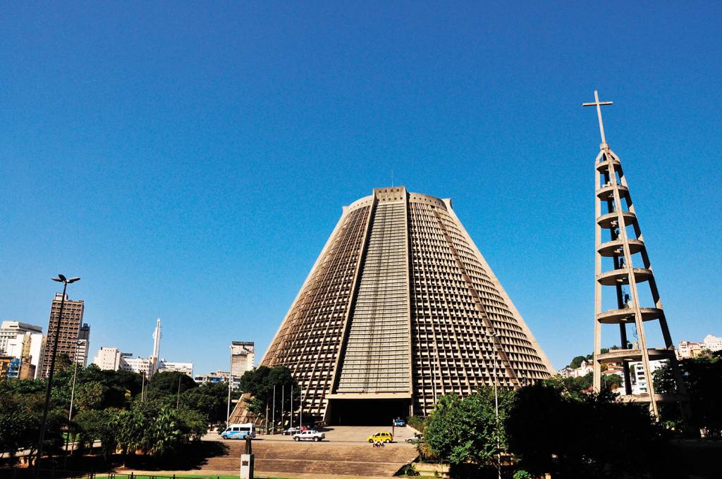 Quais lugares e construções fazem parte do circuito modernista carioca