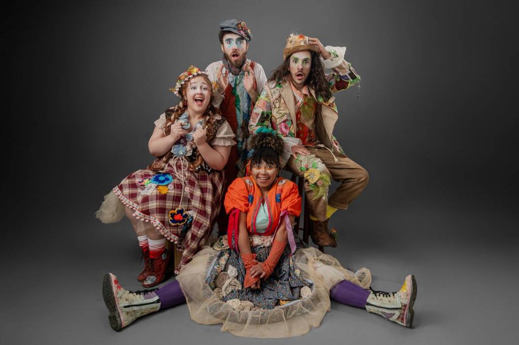 O Maior Quintal do Mundo estreia no Teatro EcoVilla RiHappy