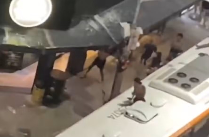 Arrastões e vandalismo tomam as praias do Rio no fim de semana