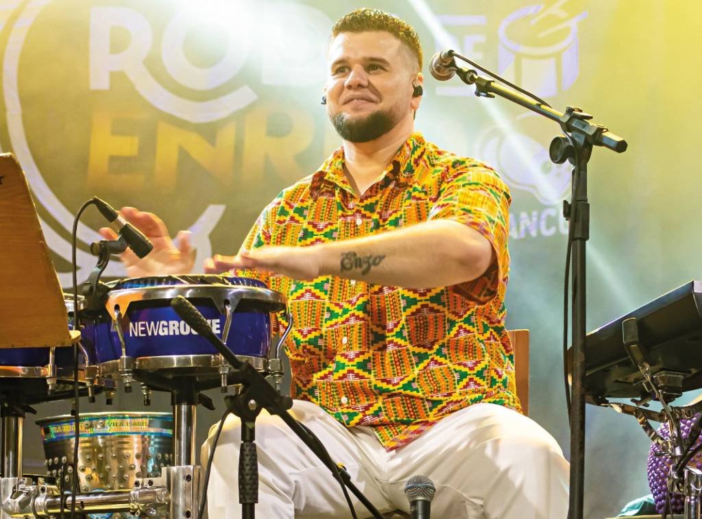 Para muito além da Sapucaí, rodas de samba enredo se espalham pelo Rio