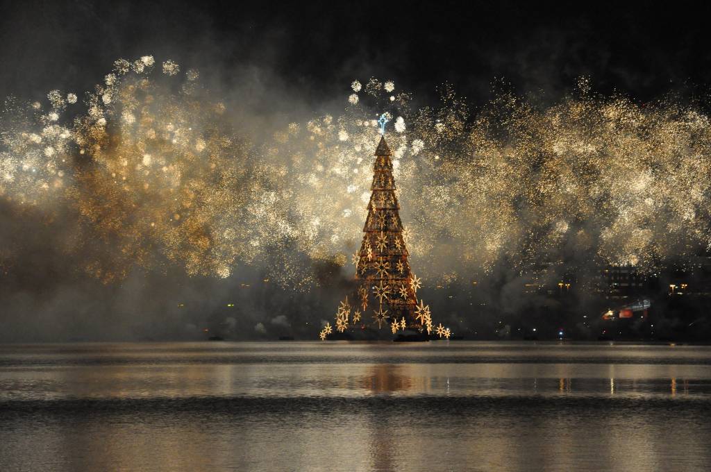 Sem fogos para a Árvore da Lagoa: Natal iluminado, sim. Estourado, não