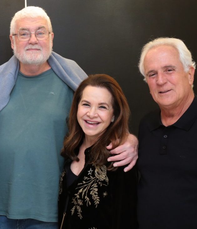 John Nicholson, Renata Cazzani e Pedro Carvalho