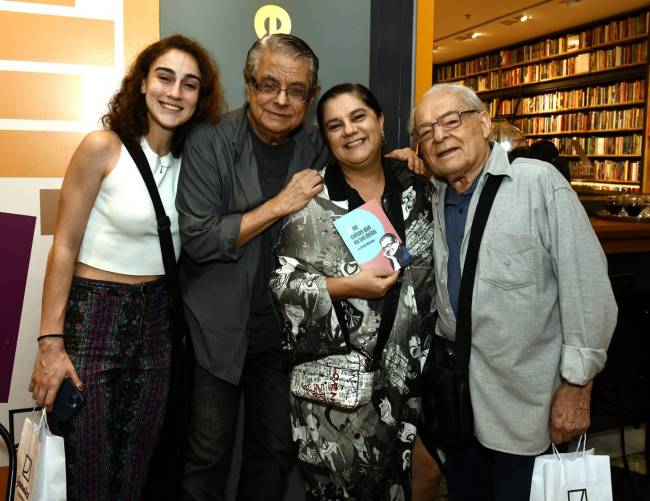 _DSC4012 - Flavio Marinho , Pietra Baraldi , Bianca de Felippes e Othon Bastos - Livro - 2 OU 3 COISAS QUE EU SEI DELAS - SET 2025 - CG