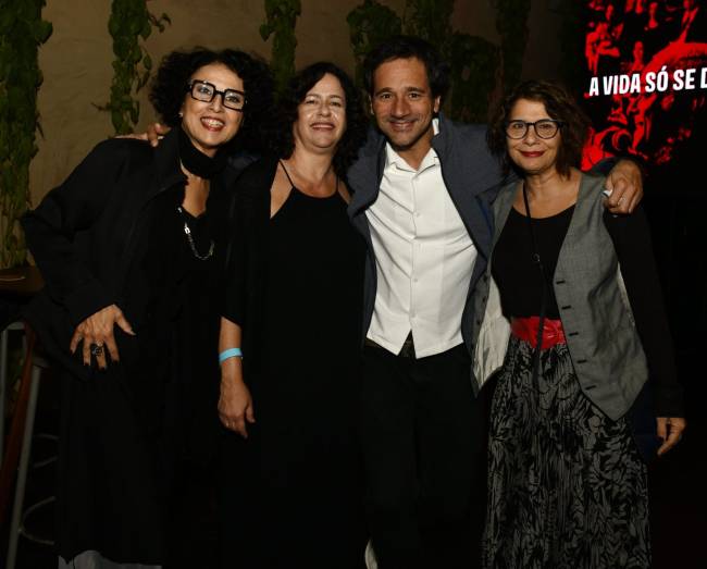 _DSC7311 Paula Morelenbaum , Maria Gurjão de Moraes , Diogo Pires Gonçalves e Julia de Moraes - KABULETÊ- OUT 2025 - CG