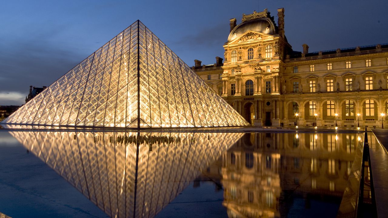 Museu do Louvre
