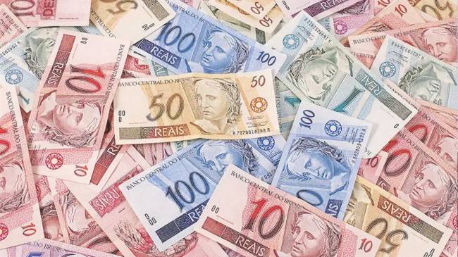 Fortuna acumulada de bilionários fluminenses soma 600,8 bilhões de reais