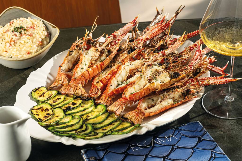 Escama tem lagostins na brasa para a primavera