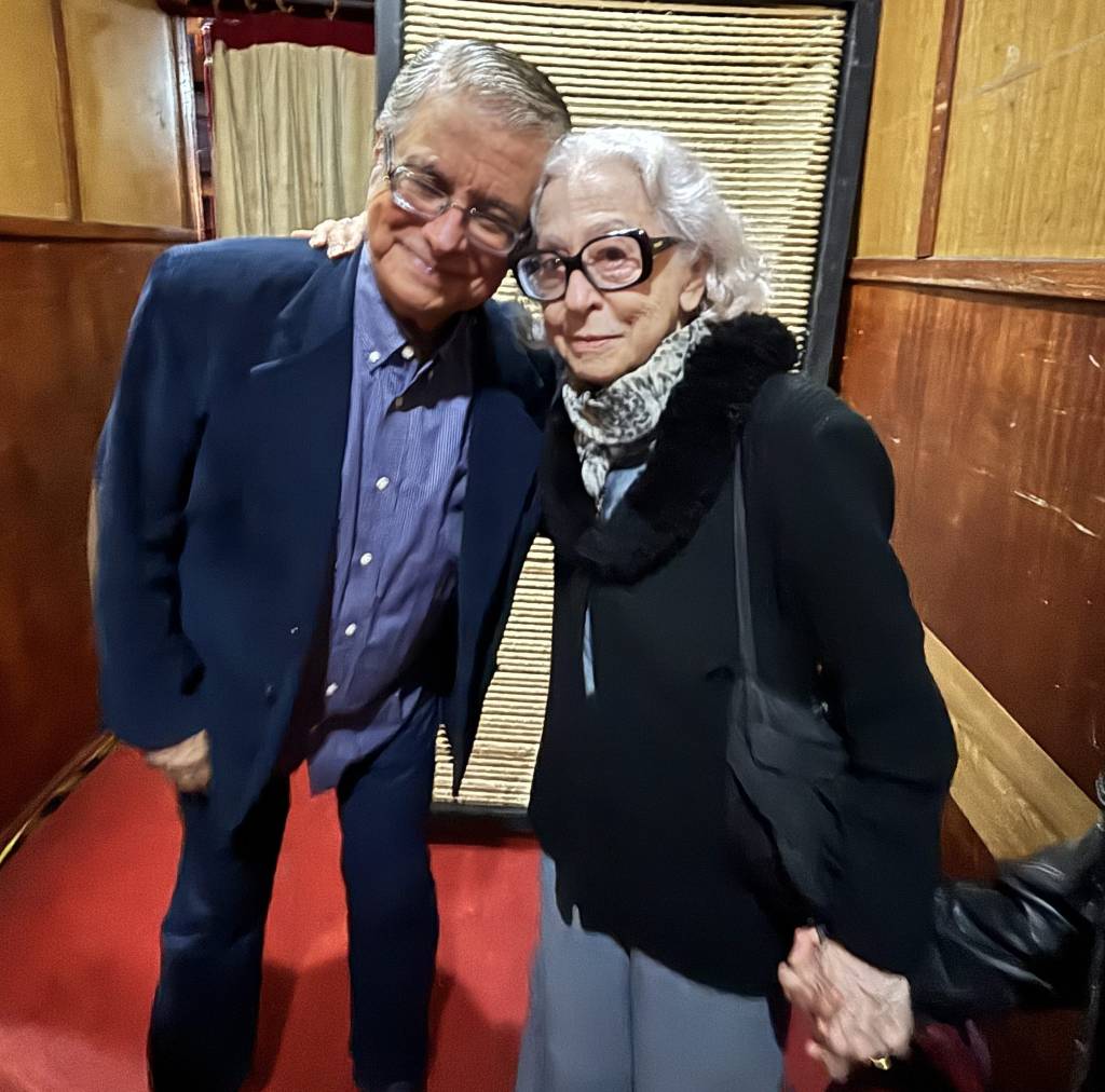 O vigor de Fernanda Montenegro: plateia de Flavio Marinho