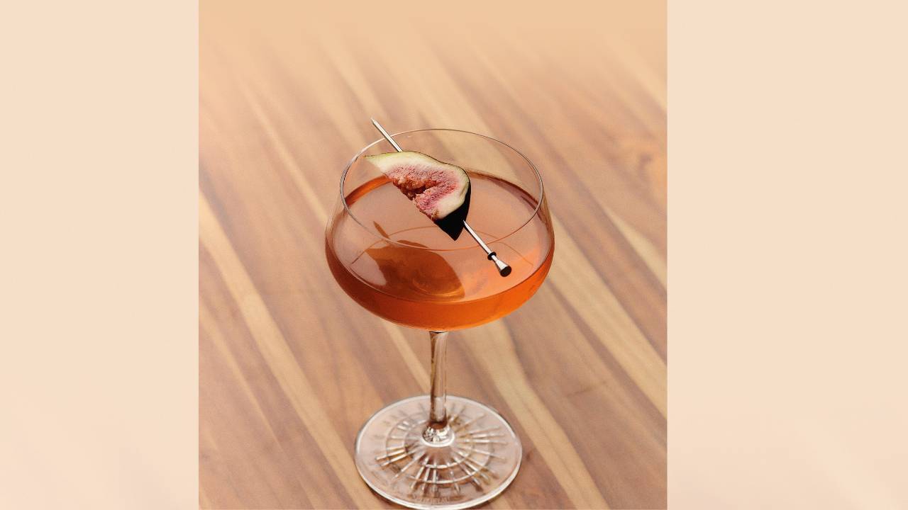 Elegância nos balcões: os drinques clarificados vieram para ficar