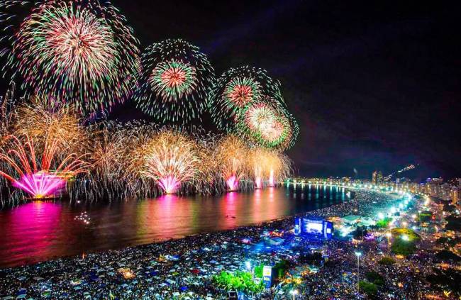 Tr&ecirc;s Ambientes: No R&eacute;veillon do Blue Note Rio, todos os espa&ccedil;os t&ecirc;m vista para o mar