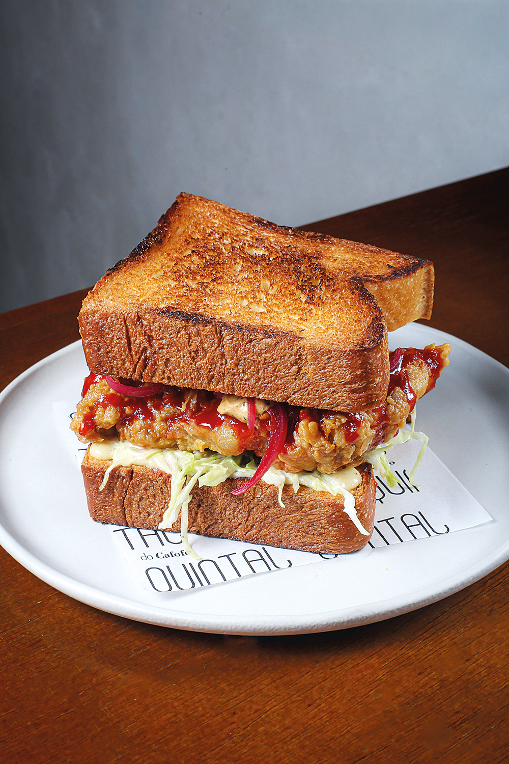 Quintal do Cafofo_ChickenSando 2.jpg