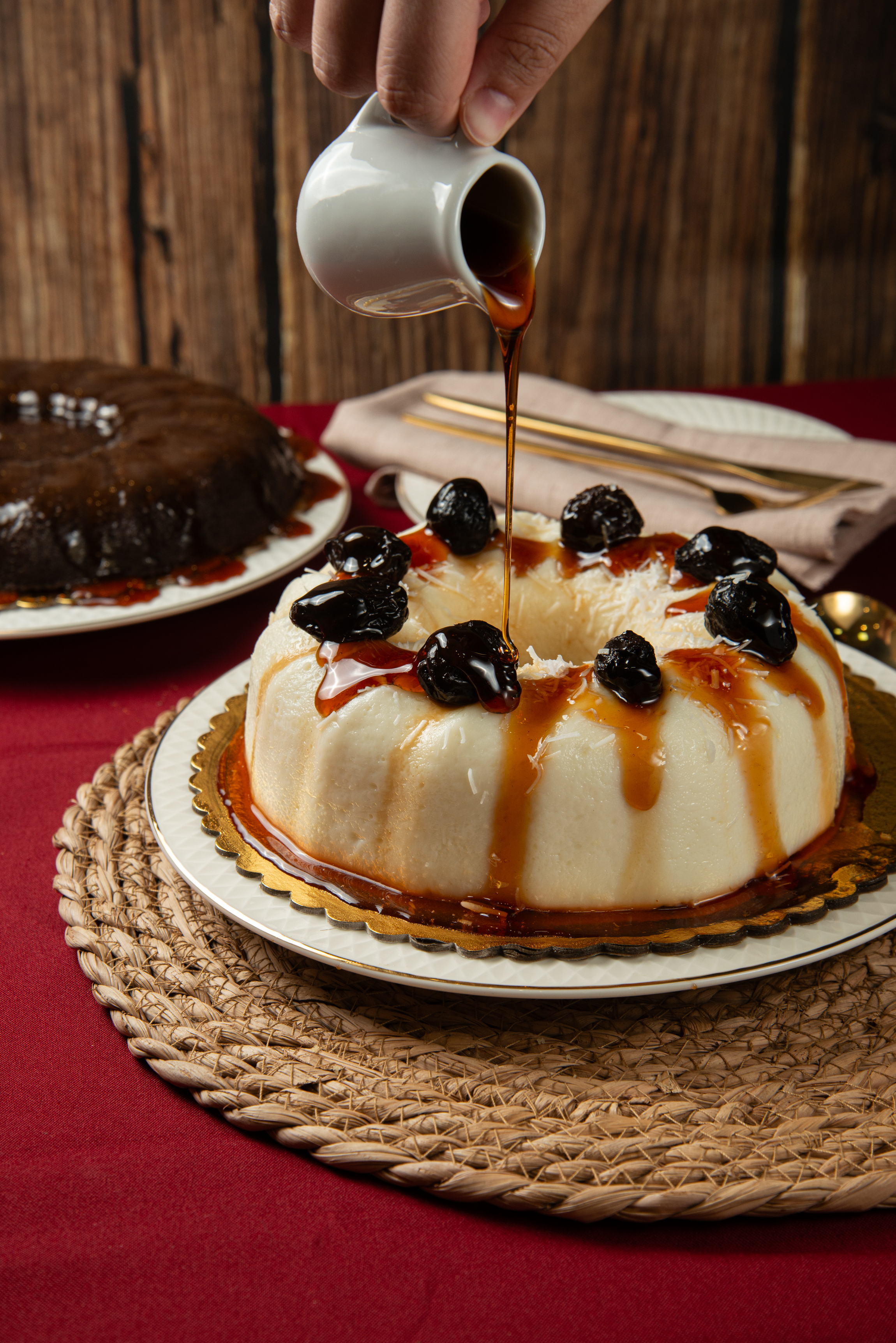 Manjar com calda de ameixa da &Eacute;clair