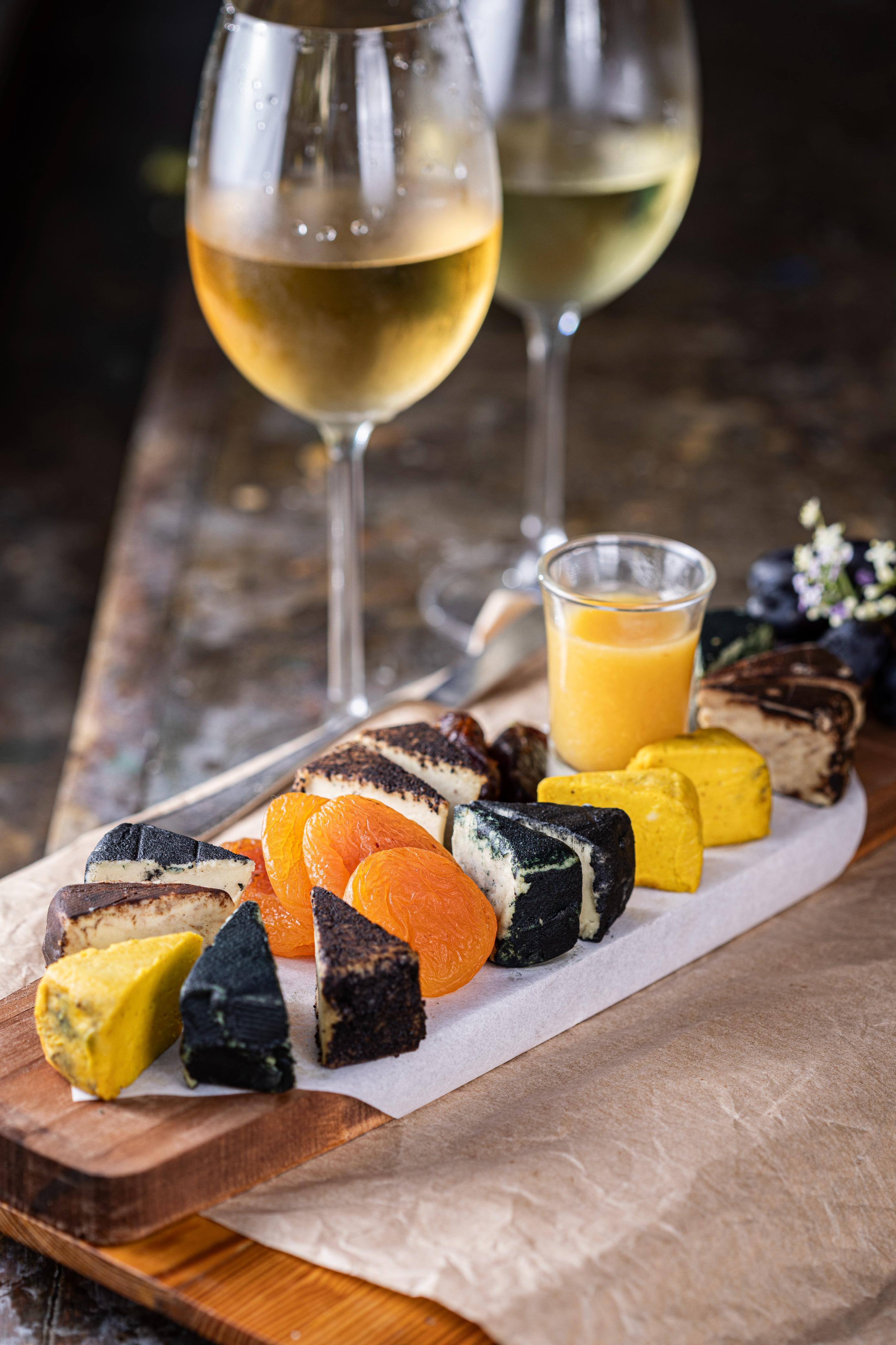 tabua-queijos-veganos-esperanca