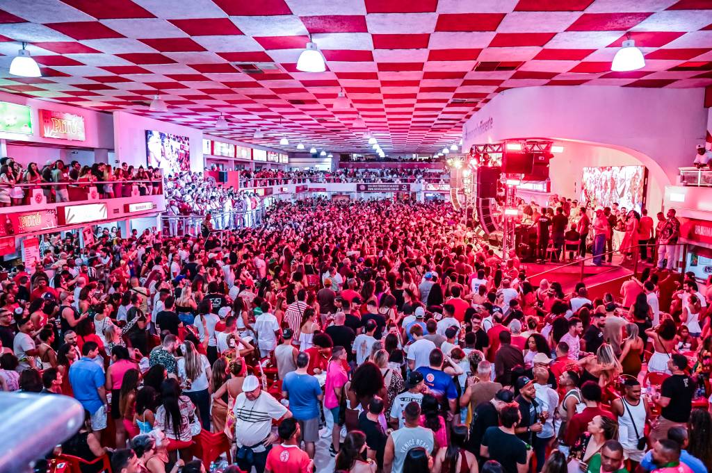 Onde o samba se encontra: a força da quadra do Salgueiro