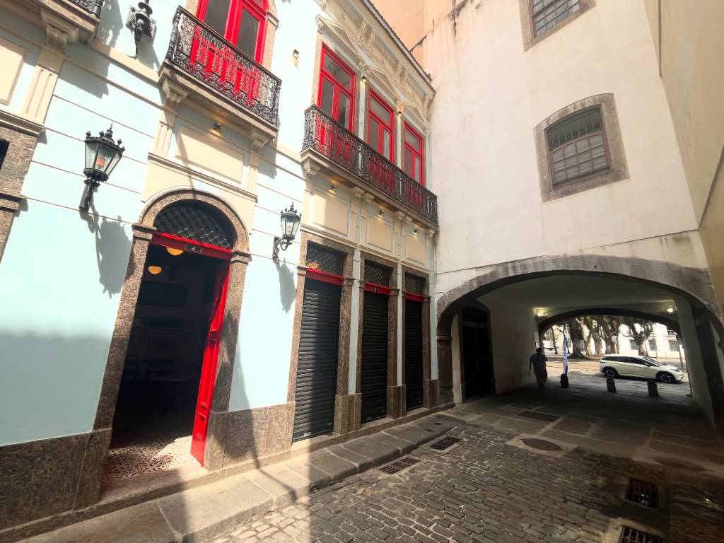 Rafael Bokor: sobrado centenário é reinaugurado com mostra do século XIX