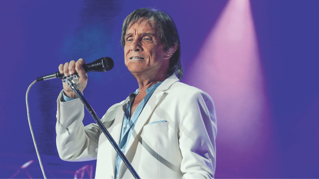 Sim, é verdade. Roberto Carlos fará show gratuito em Duque de Caxias