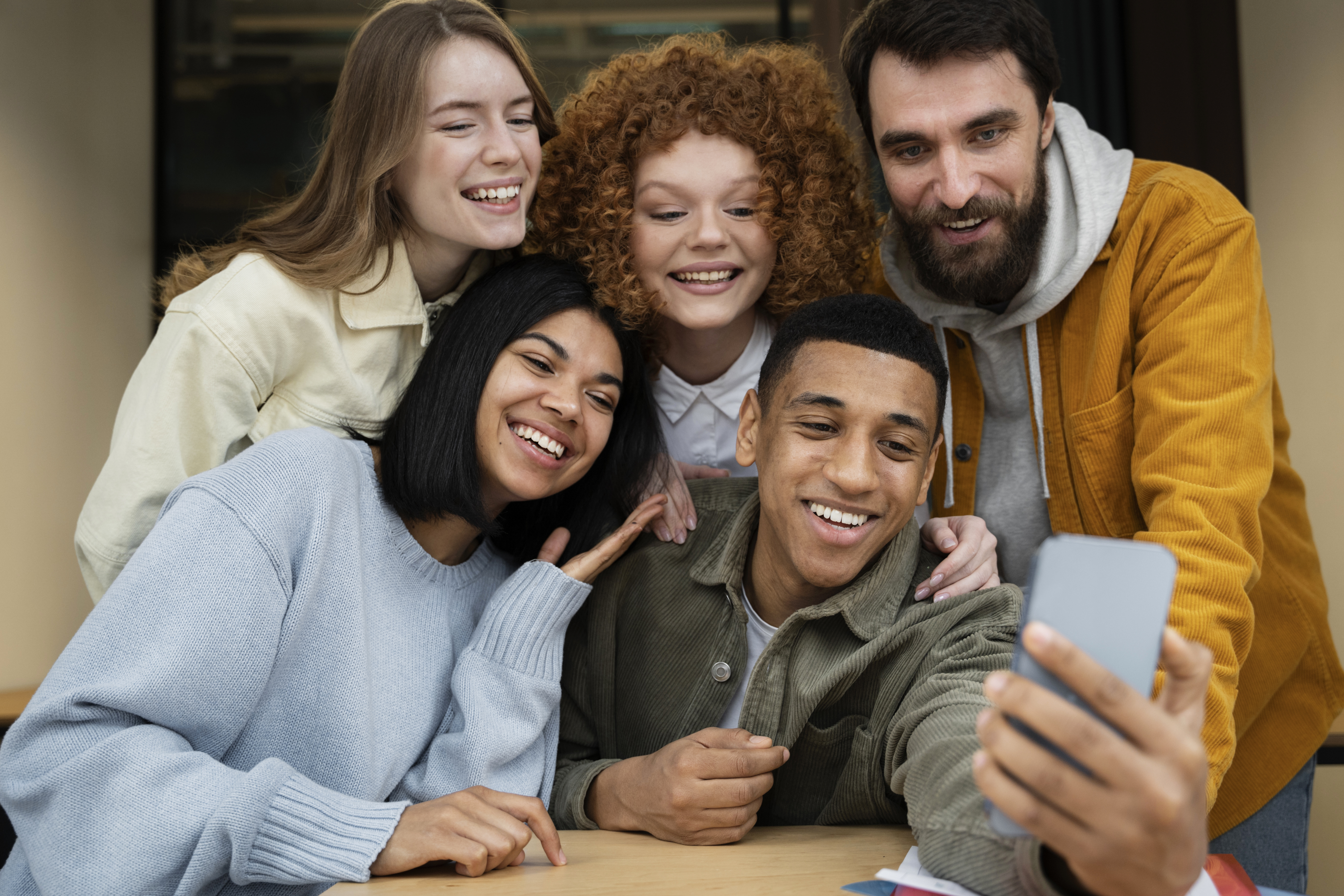 co-working-people-working-together