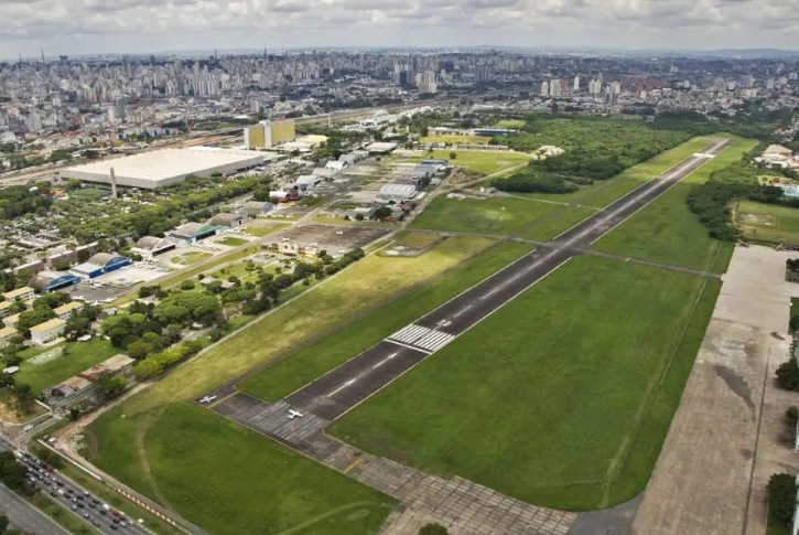 Aeroporto de Campo de Marte, em S&atilde;o Paulo: ter&aacute; espa&ccedil;o espec&iacute;fico para pouso e decolagem dos carros voadores&nbsp;