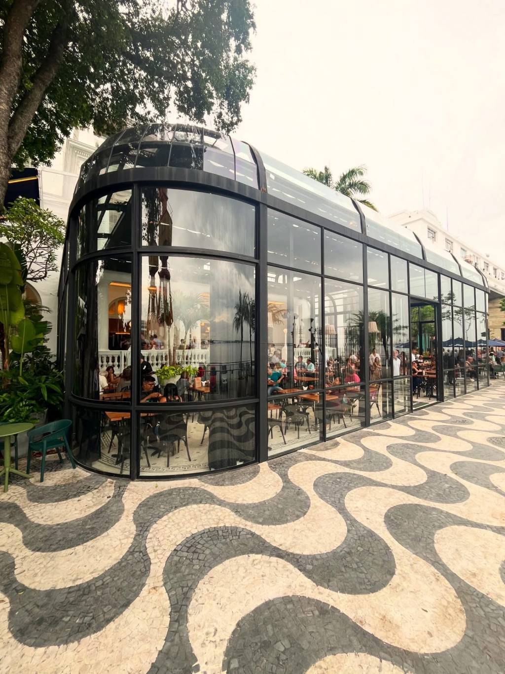 Rafael Bokor: Edifício Touring reabre como complexo gastronômico