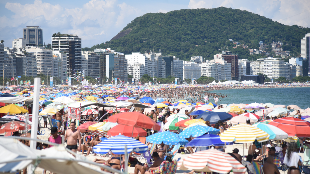 As principais irregularidades encontradas pelo Procon Carioca nas praias