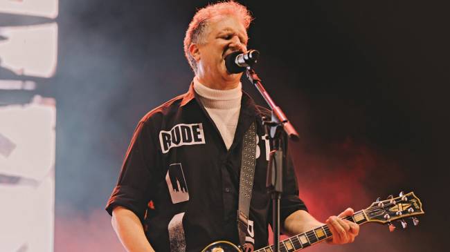Plebe Rude celebra 45 anos de estrada no Rio de Janeiro