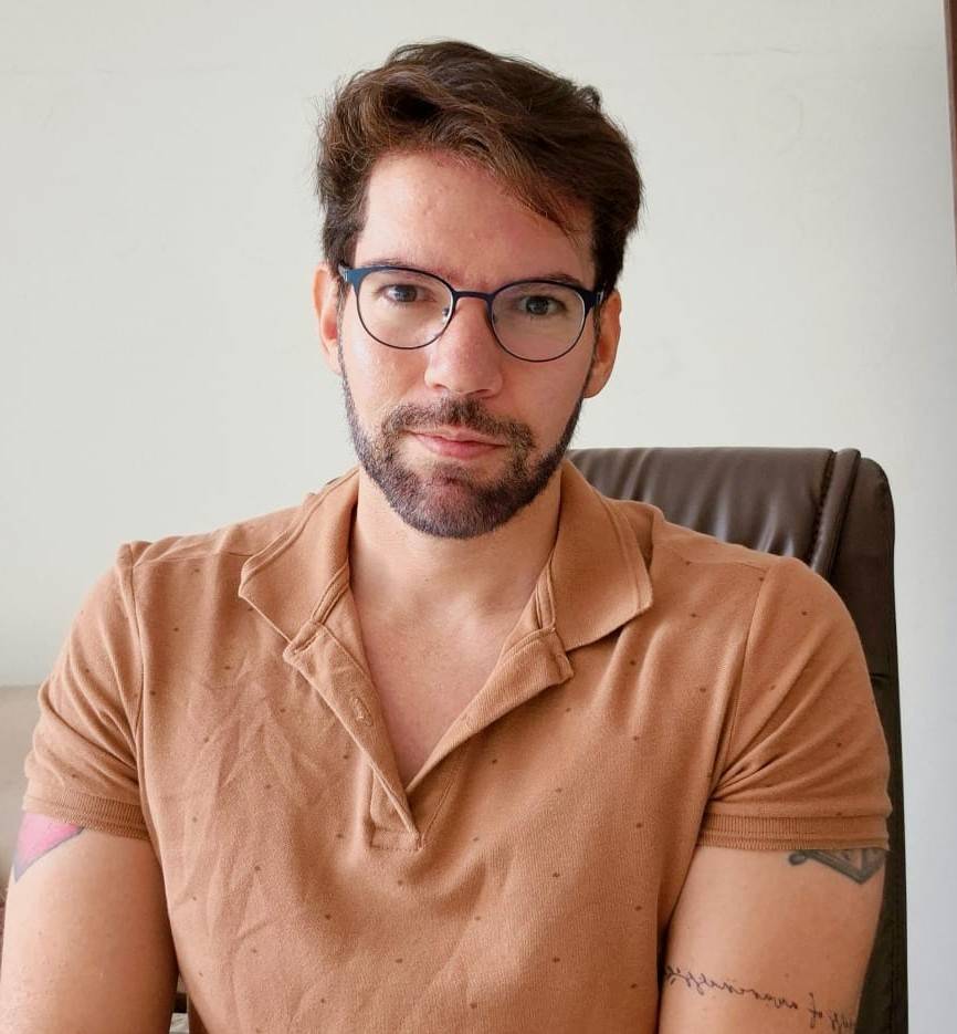 Opinião, por Theo Valadares (psi): “A masculinidade está em crise”