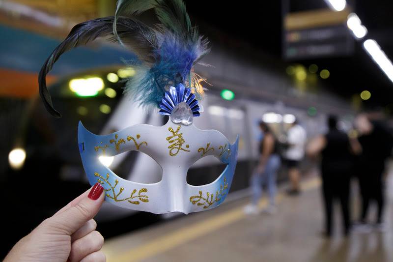 Metrô vai funcionar sem parar da sexta de Carnaval à Quarta-feira de Cinzas