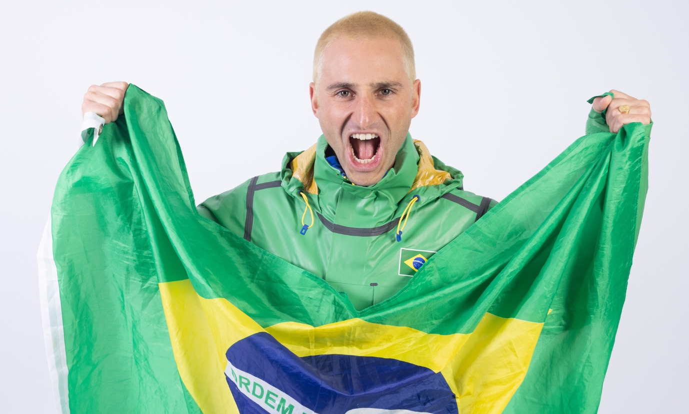 Pat Burgener do snowboard mostra outro lado em show na Casa Brasil