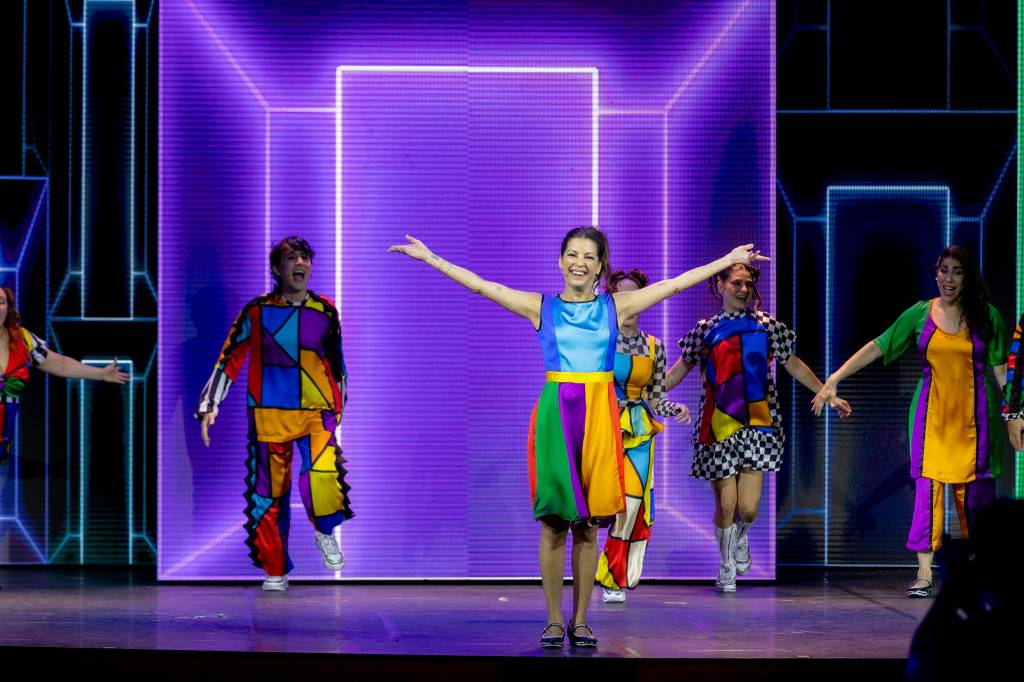 Teatro, por Claudia Chaves: “Fala Sério, Mãe! — Elas só mudam de endereço”