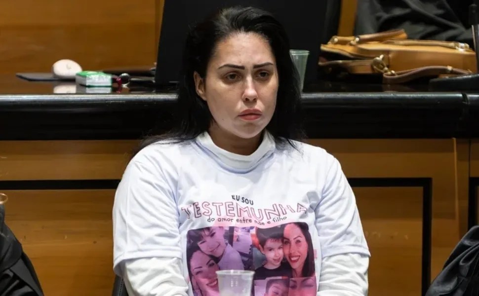 Por que a demissão de Monique Medeiros demorou tanto? Psi comenta