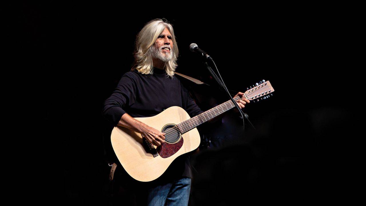 Oswaldo Montenegro apresenta A Dança dos Signos em nova roupagem