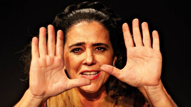 Estreias narram vivências LGBTQIAPN + nos teatros cariocas