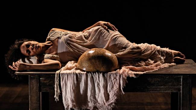 Peça apresenta história de Jesus Cristo pela ótica de Maria de Nazaré