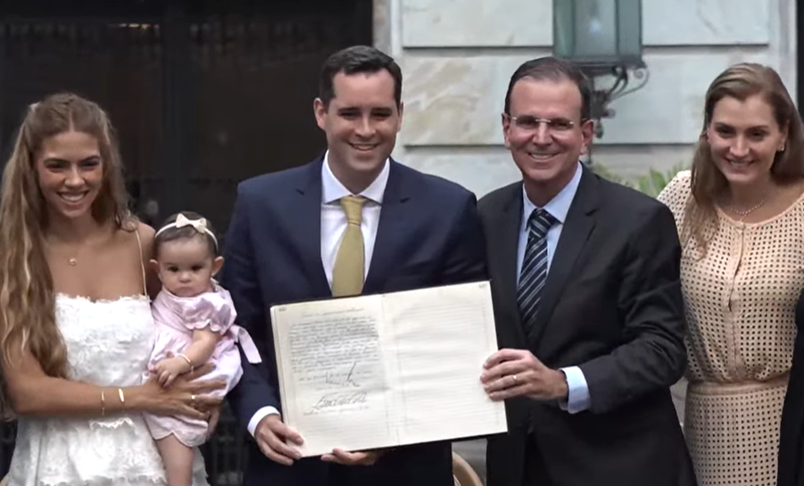 No discurso de passagem de bastão de Paes para Cavaliere, algo em comum