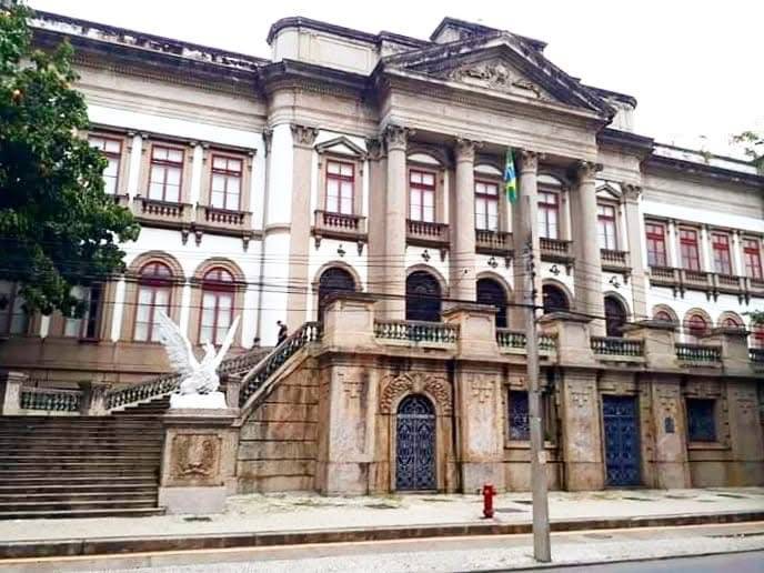 Rafael Bokor: o estilo neoclássico do Museu de Ciências da Terra, na Urca 