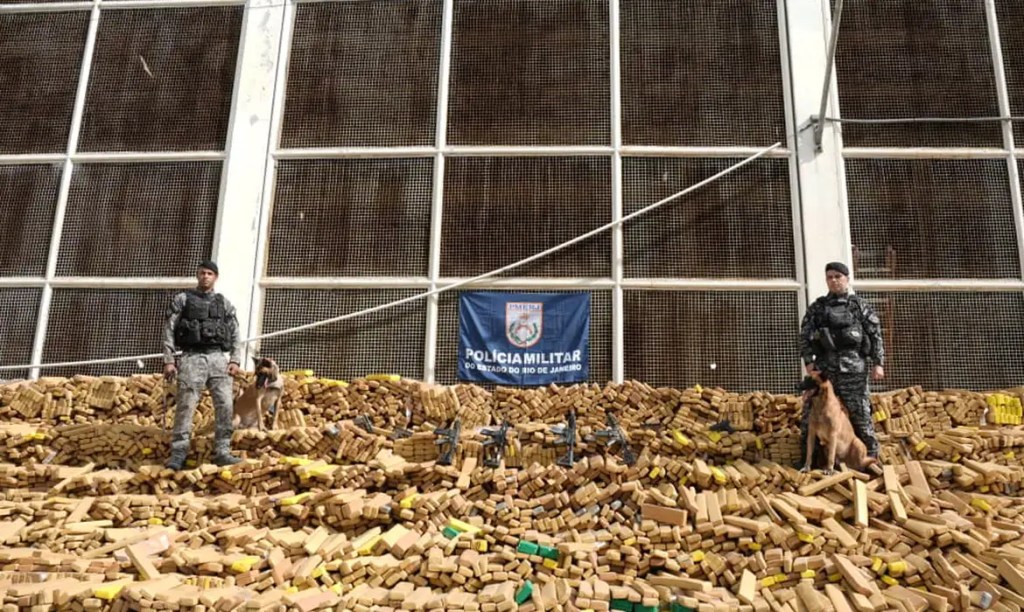 Apreensão de 50 toneladas de maconha na Maré é um recorde para a polícia