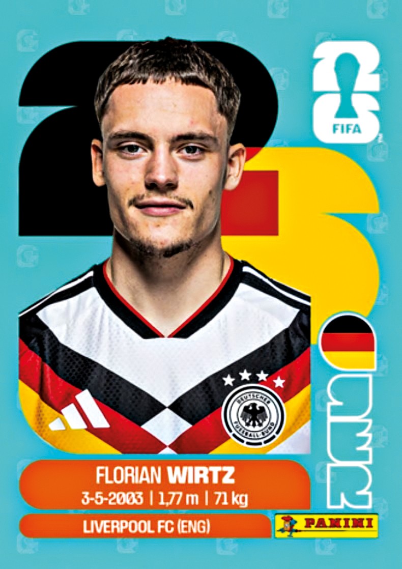 Cromo de jogador de futebol Florian Wirtz, com cabelo curto e barba rala, vestindo camisa da Alemanha. Fundo azul com detalhes em preto, vermelho e amarelo, e informa&ccedil;&otilde;es do jogador: data de nascimento, altura, peso e clube Liverpool FC