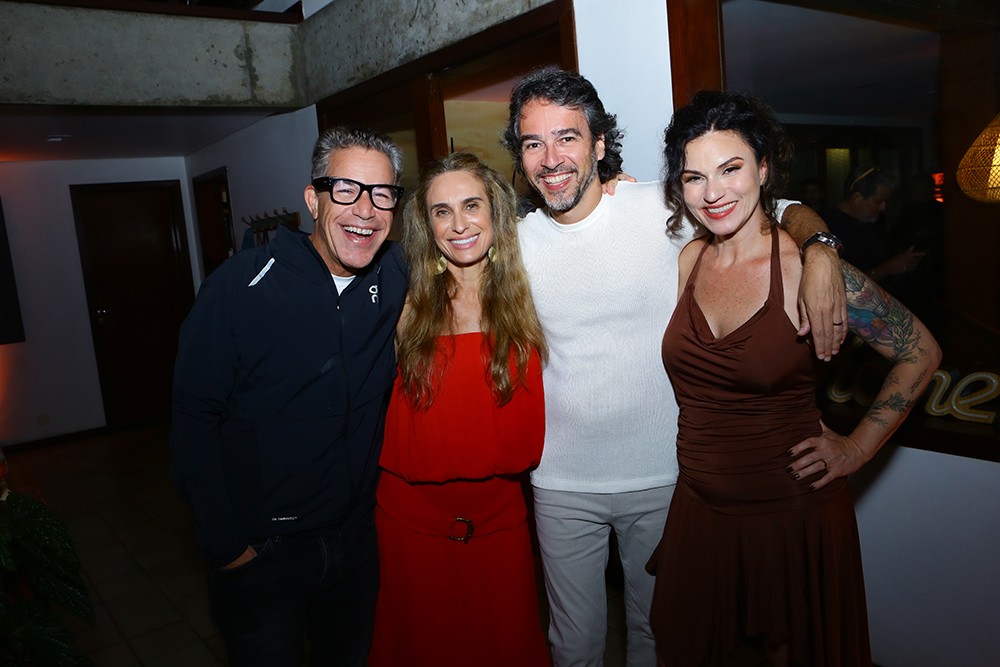 Aniversário do empresário musical Afonso Carvalho: pocket shows e esquete
