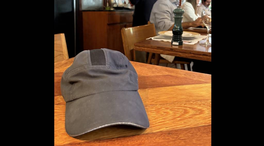 O “código do boné” em alguns restaurantes cariocas