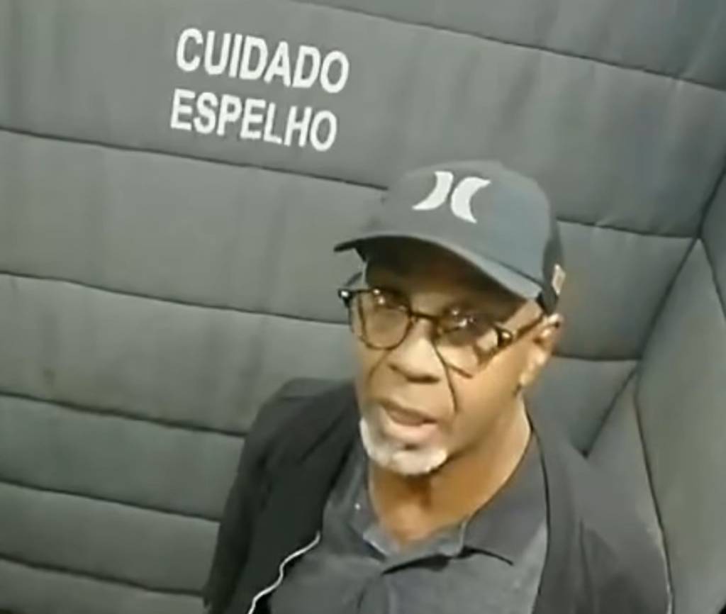 Casal rouba 4 milhões de reais em joias na Zona Oeste