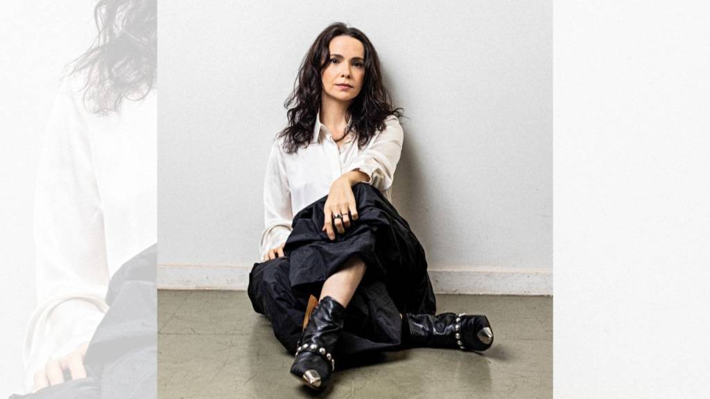 Débora Falabella: “As pessoas querem falar sobre violência de gênero”