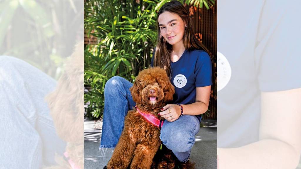 Adolescente cria projeto para aproximar cães e pessoas em vulnerabilidade