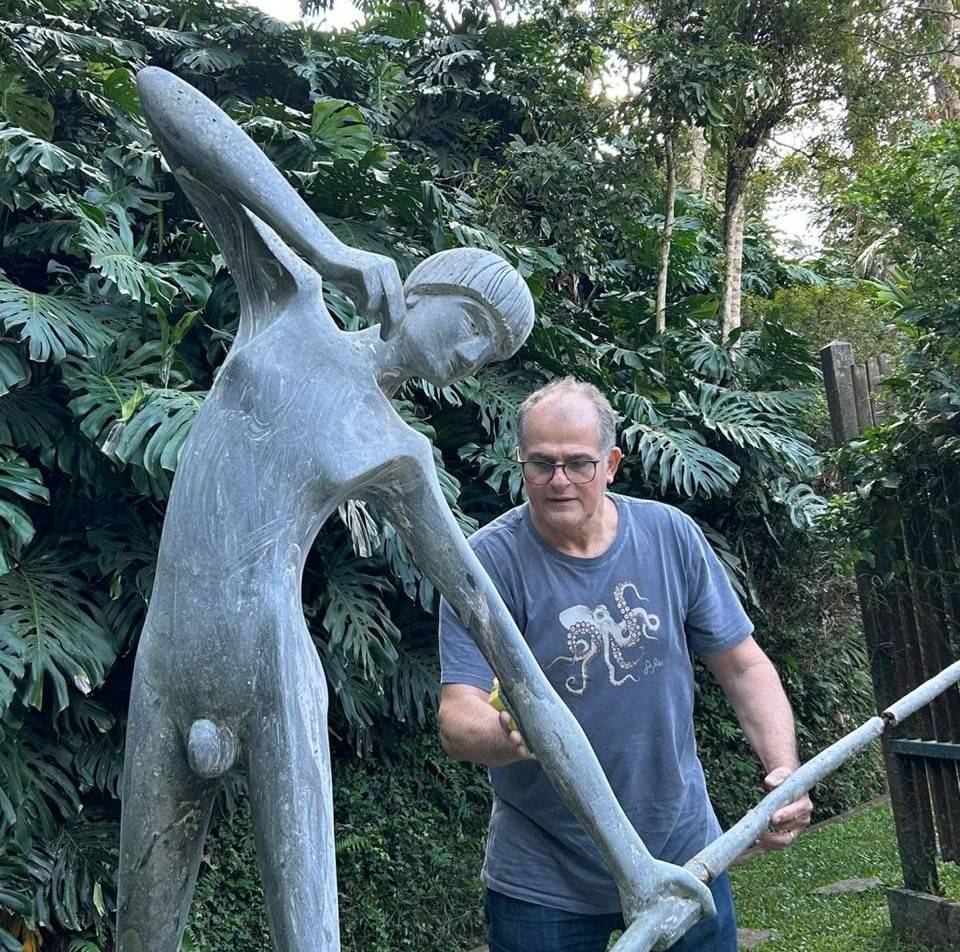 Estátua do Curumim volta à Lagoa: “Nunca foi só uma obra pra mim”